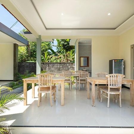 Oyo 912 Pondok Garden Bali Guesthouse Нуса Дуа Екстериор снимка