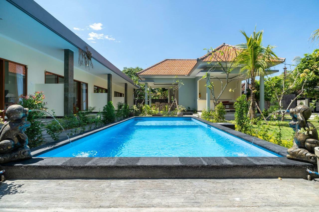 Oyo 912 Pondok Garden Bali Guesthouse Нуса Дуа Екстериор снимка