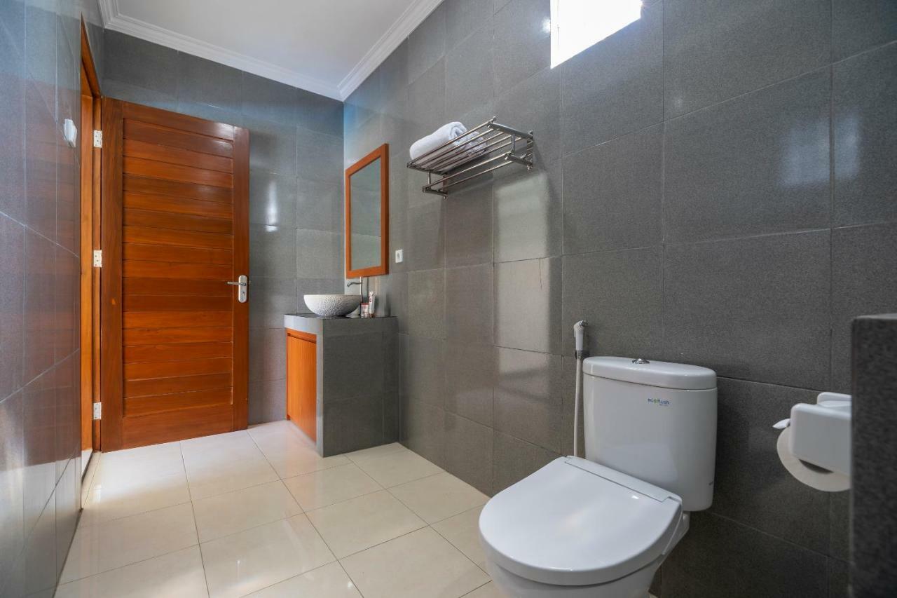 Oyo 912 Pondok Garden Bali Guesthouse Нуса Дуа Екстериор снимка